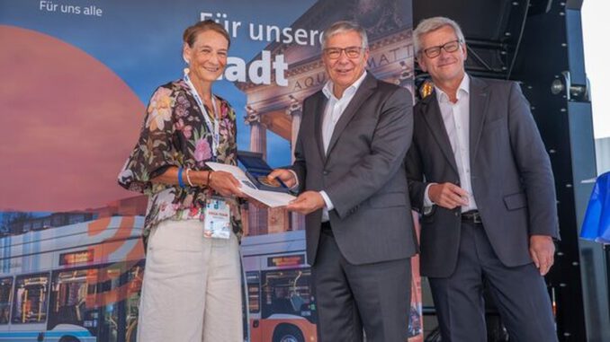 150 Jahre Wiesbadener Verkehrsbetriebe: Museum, Jubiläumsbusse und ein Fest mit 3.000 Besuchern 150 Jahre Wiesbadener Verkehrsbetriebe: Museum, Jubiläumsbusse und ein Fest mit 3.000 Besuchern