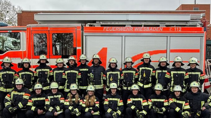 Grundausbildung der Freiwilligen Feuerwehr Wiesbaden nach Pause wieder aufgenommen Grundausbildung der Freiwilligen Feuerwehr Wiesbaden nach Pause wieder aufgenommen