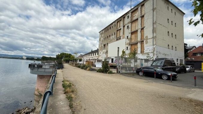 Wiesbaden verkauft denkmalgeschützten Zollspeicher an Musikinstrumentenbauer Heckel Wiesbaden verkauft denkmalgeschützten Zollspeicher an Musikinstrumentenbauer Heckel