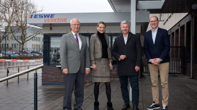 Wiesbadener bewerten städtischen Nahverkehr 2025 deutlicher positiver als Pkw